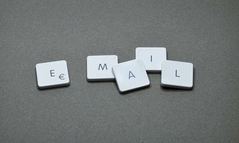 Como criar email com domínio próprio - Zoho e G Suite