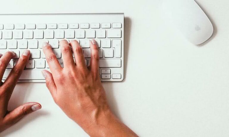 Como verificar nomes de domínios em tempo real.