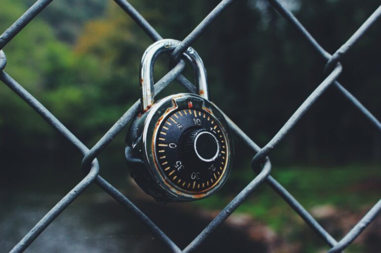 Como Instalar Certificados SSL Gratuitos com a Mônica para Clientes